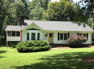 242 Sedgefield Cir, Wilkesboro, NC 28697