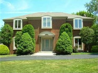 1014 Tall Trees Dr, Pittsburgh, PA 15241