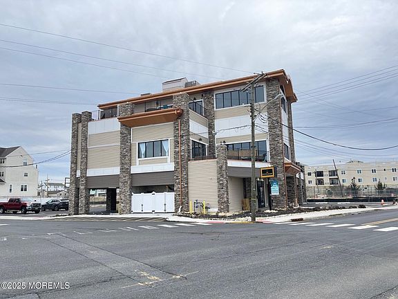 4th image of 50 Highland Avenue