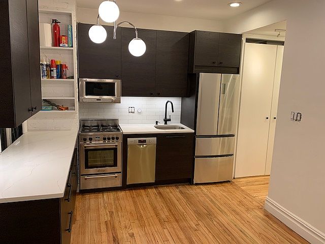 1st image of 304 W 10th St APT 3C