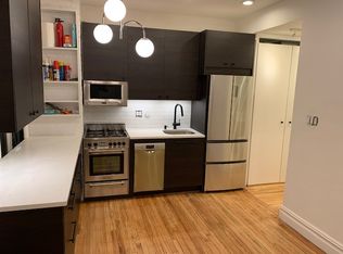 304 W 10th St APT 3C, New York, NY 10014