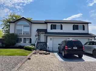 197 Viewcrest Dr, Spring Creek, NV 89815