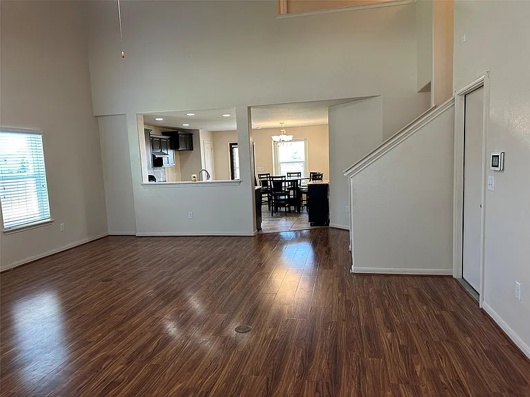 201 N Hunting Lodge Ln — Photo 5