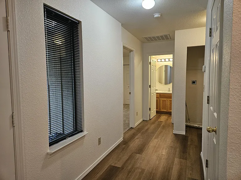 223 Bear Springs Rd #B — Photo 9
