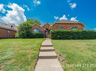 2825 Beverly Dr, Rockwall, TX 75032