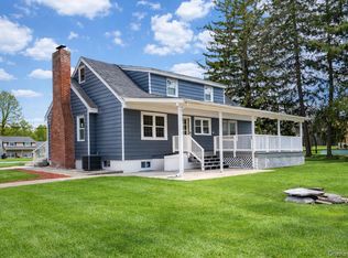 15 Waring Rd, Newburgh, NY 12550
