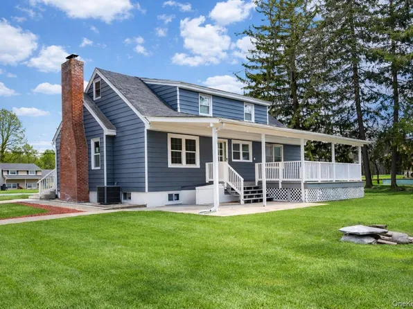 15 Waring Road, Newburgh, NY 12550