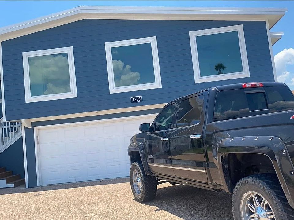 2nd image of 1833 Bay Shore Dr