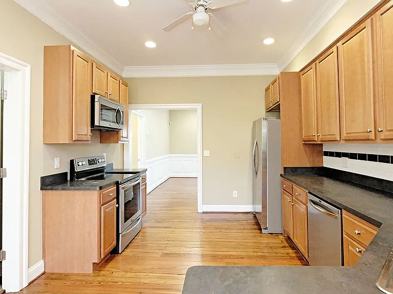 103 Linden St — Photo 6