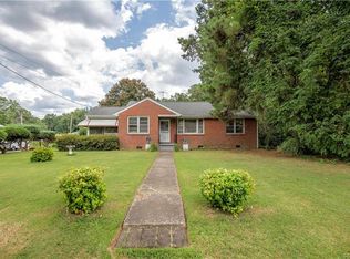 468 Pine Ridge Rd, Petersburg, VA 23805