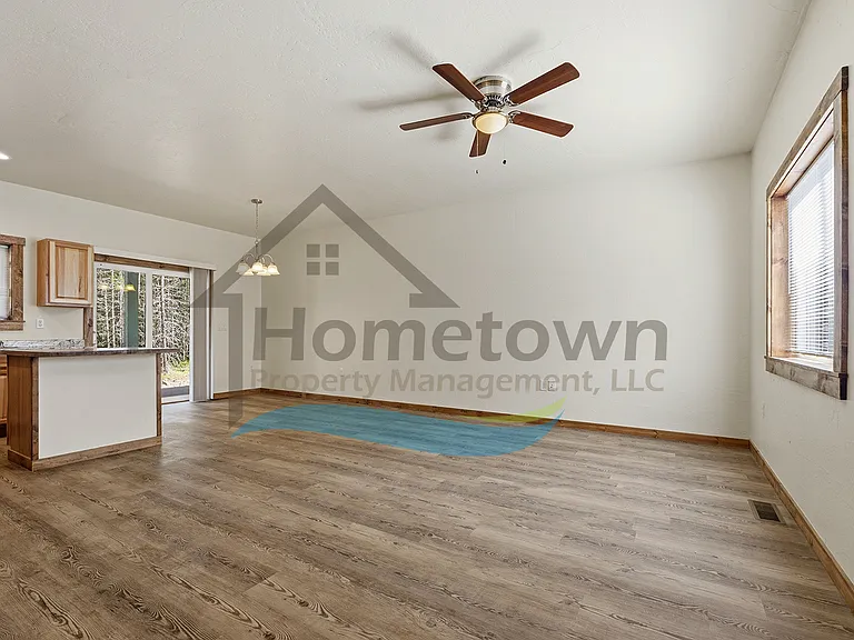 145 One Burnt Tree Ln #1 — Photo 2
