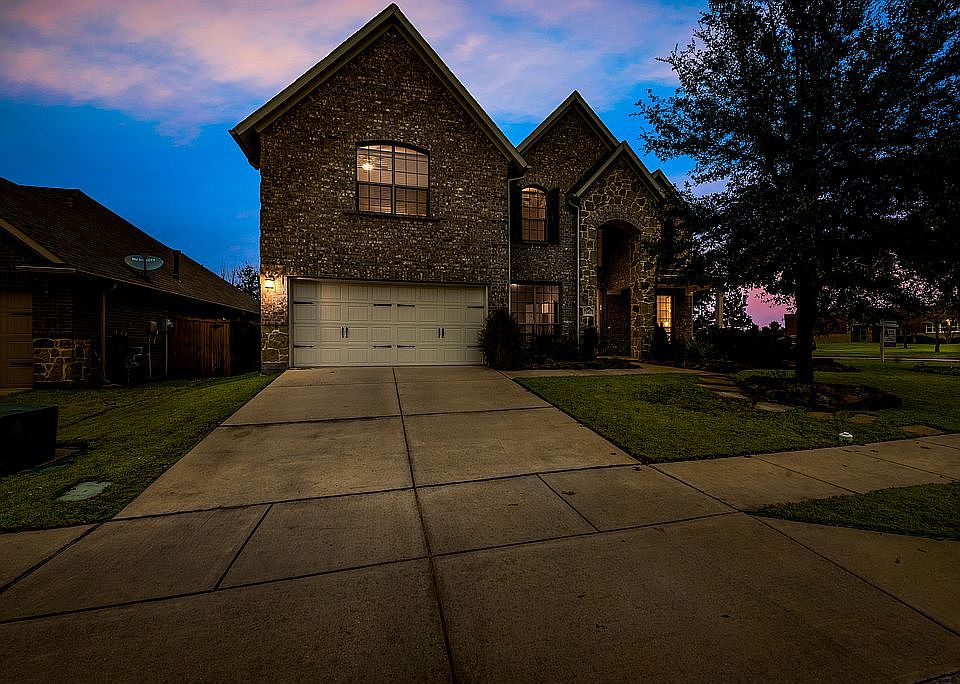 1st image of 343 Enfield Dr