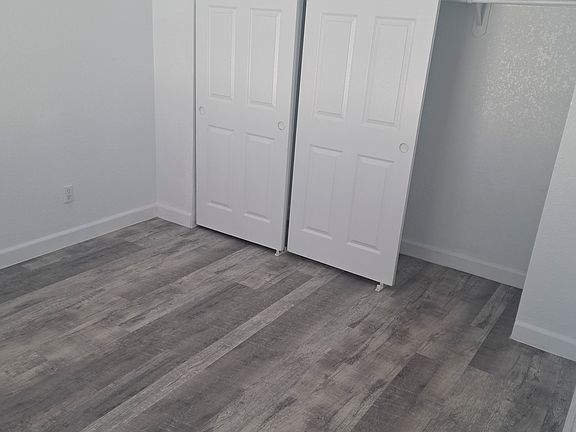5th image of 1315 Powell Ln