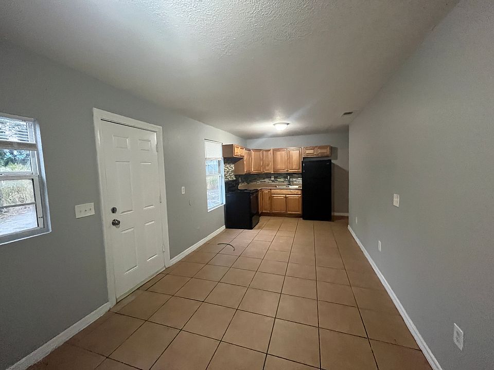 1st image of 2624 4th St S #6