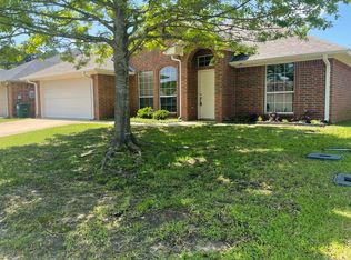 213 Cass Cir, Flint, TX 75762