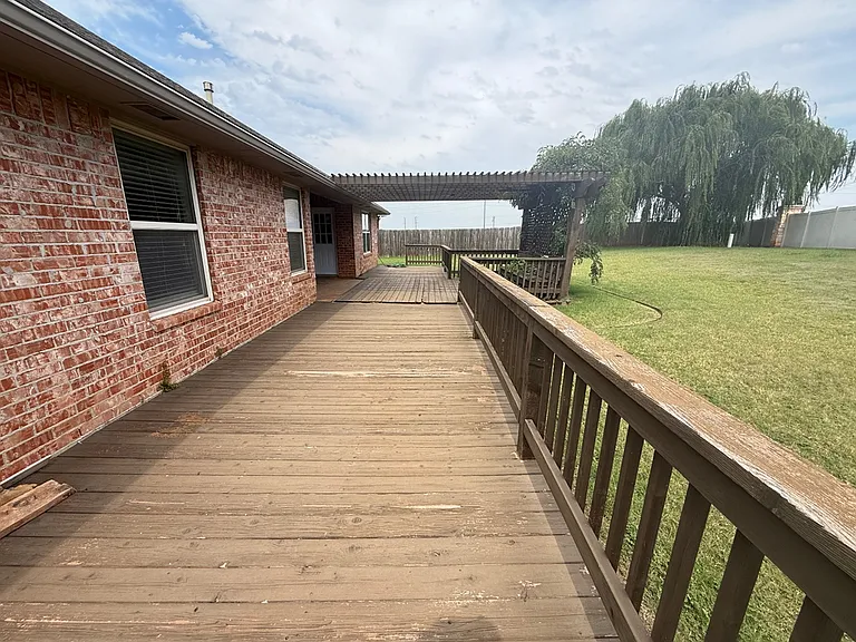 19132 Cottonwood Ct — Photo 45