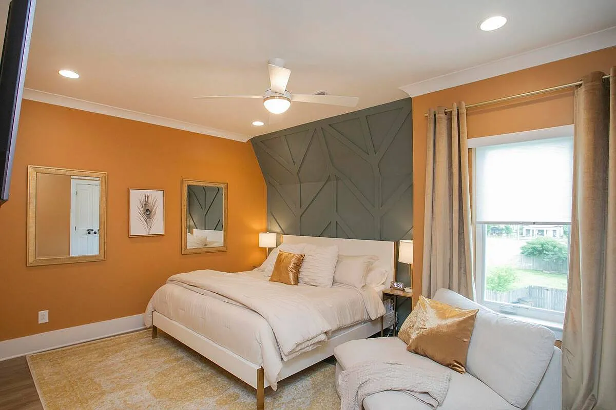 4 bed, 1906 sqft, $4,150 — Photo 3