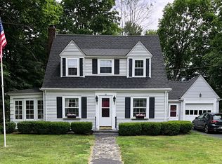 42 Cottage St, Natick, MA 01760