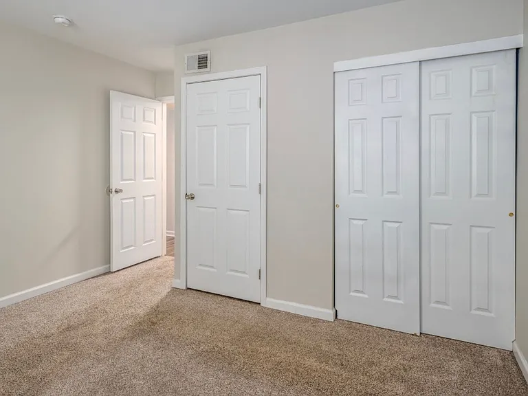 Kingston Green Millville Apartments — Photo 21