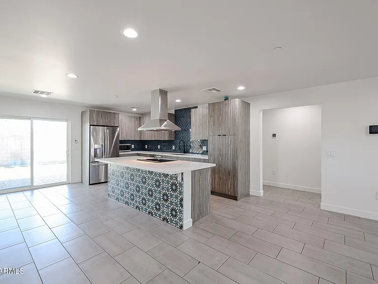 2651 N 71st Pl — Photo 10