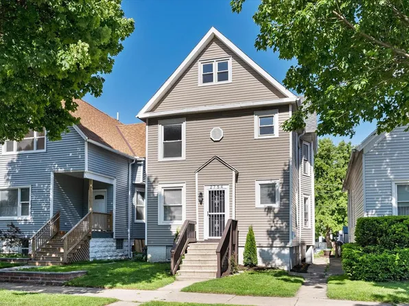 2754 South Greeley STREET, Milwaukee, WI 53207