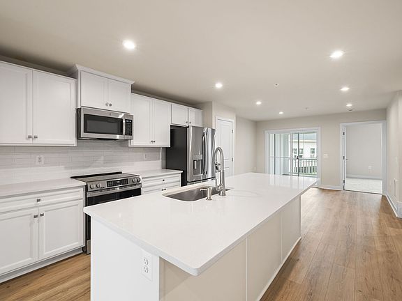 Nassau Cove with Basement