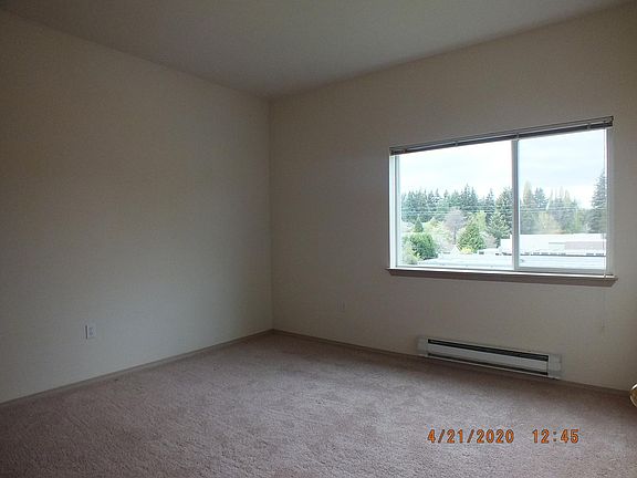 5th image of 12549 28th Ave NE APT 409