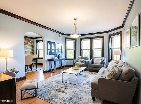 2nd image of 4646 N Seeley Ave APT 3N