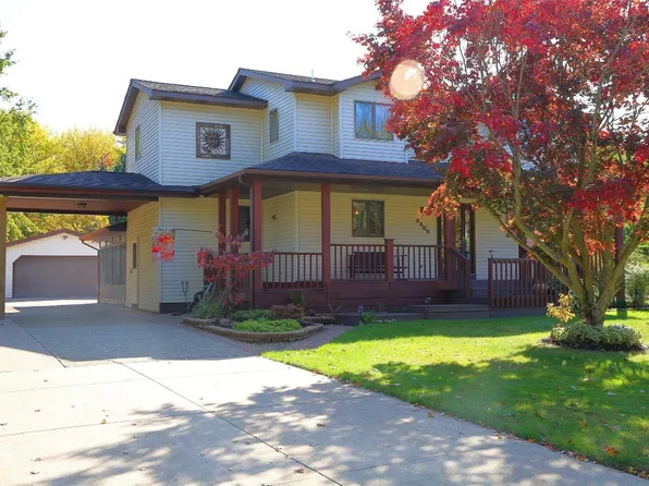 3305 Saltsman Rd, Erie, PA 16510