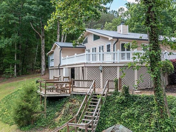 5th image of 135 Turner Dr