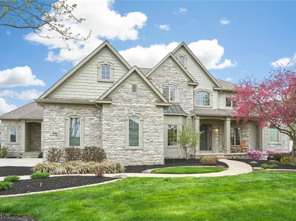 390 Club Dr W, Aurora, OH 44202