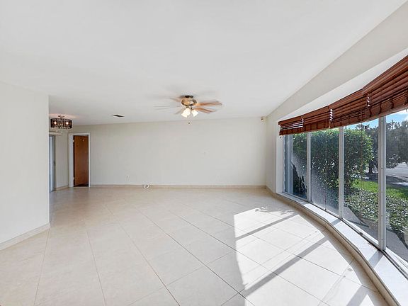 3rd image of 242 Pennsylvania Dr