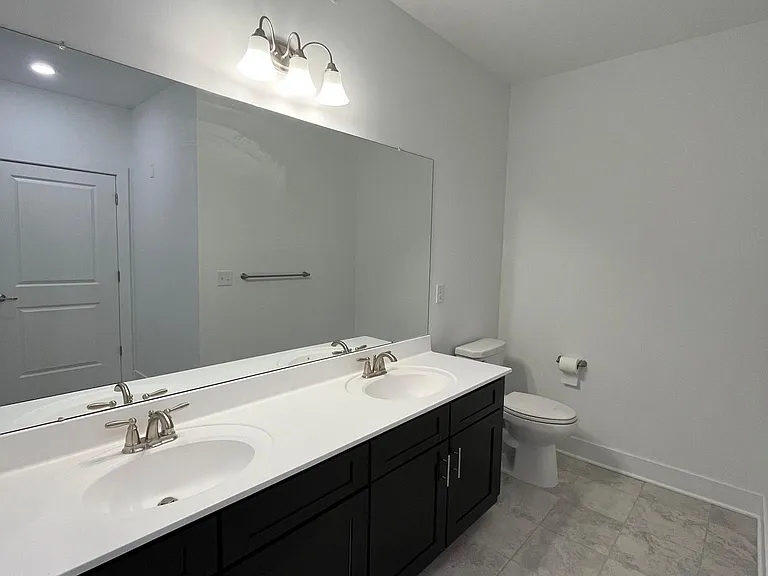 733 Stiller Ln #733 — Photo 9