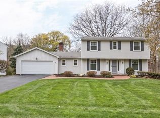 71 Shagbark Way, Fairport, NY 14450