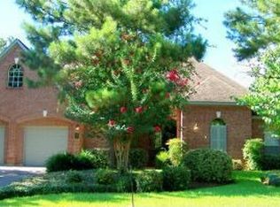 31 Pebble Cv, The Woodlands, TX 77381