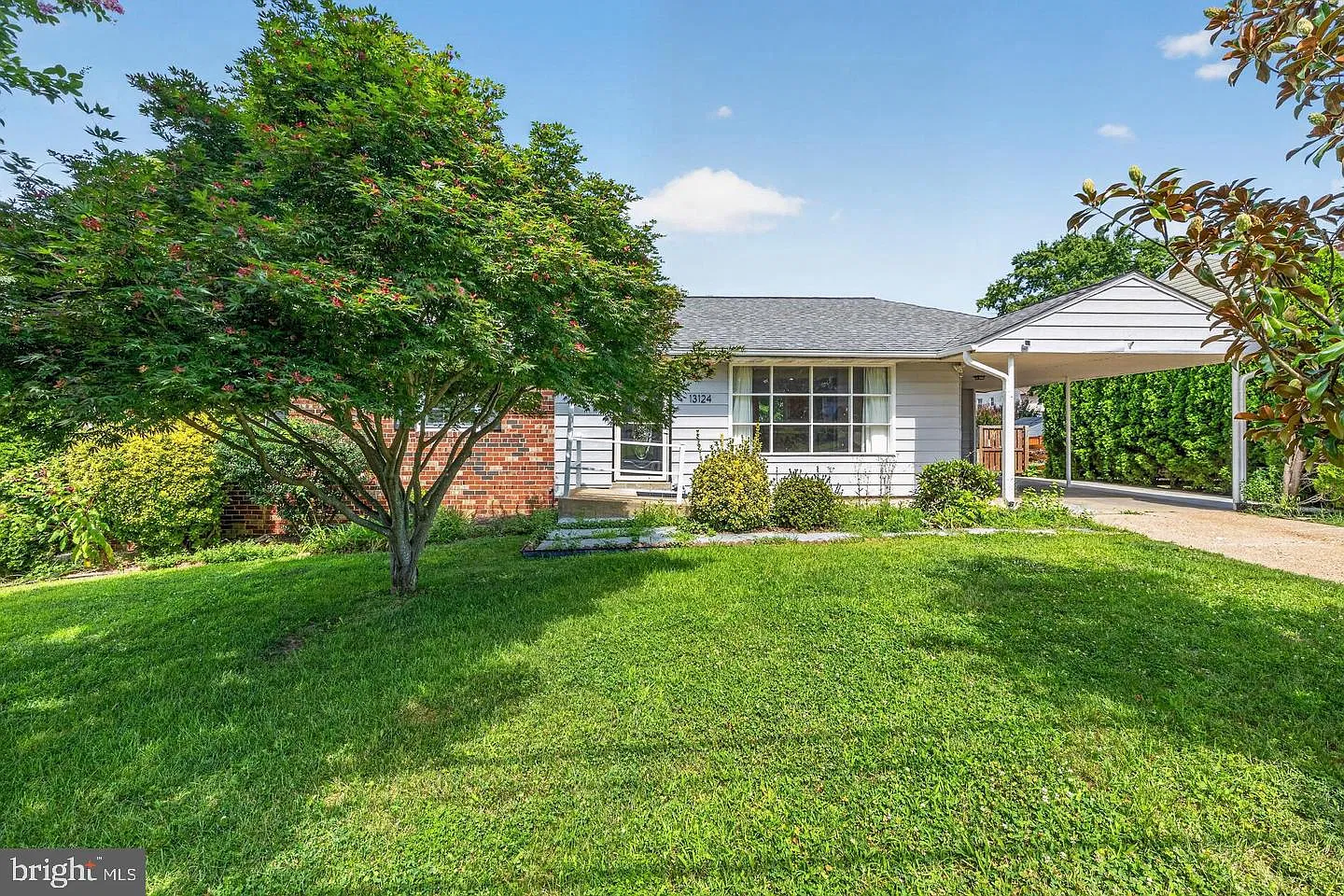 5 bed, 4.0 bath, 1250 sqft, $3,500 — Photo 1