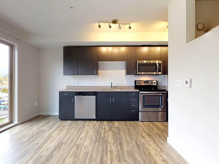 205 Apartments — Photo 13