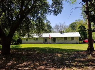251 N Live Oak St, Simmesport, LA 71369