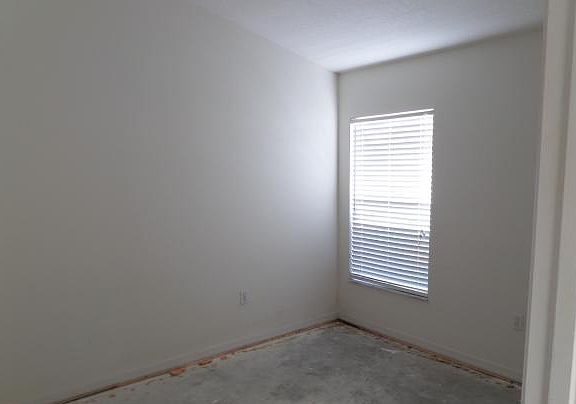 2nd image of 4609 Eaglet Ln