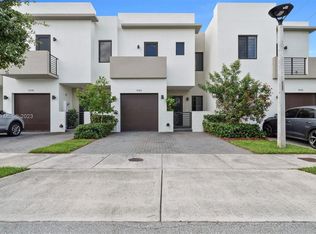 9182 SW 5th Ln #9182, Miami, FL 33174