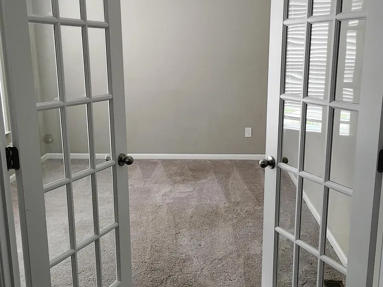 1453 Hoovler Way — Photo 3