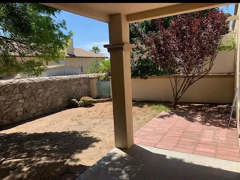 706 Indian Hollow Rd #B — Photo 18