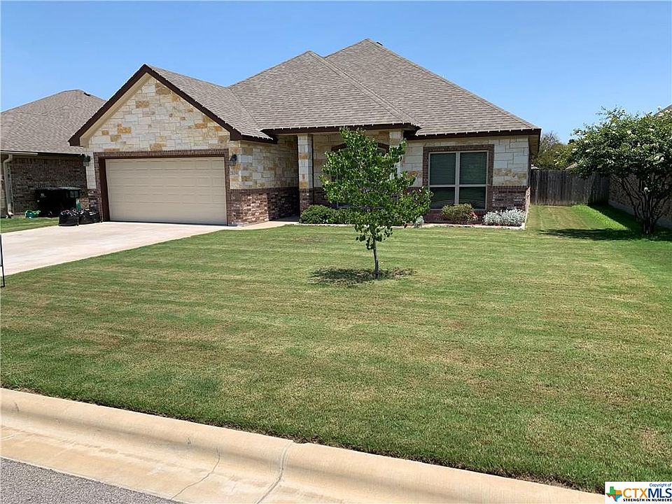 1st image of 2109 Briar Hollow Dr
