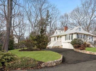 10 Kimlo Rd, Wellesley, MA 02481