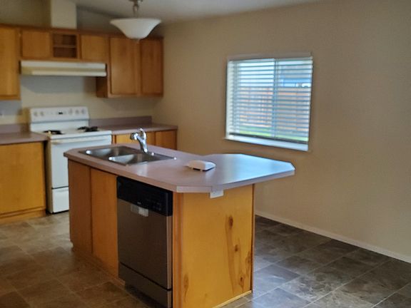 4th image of 1222 Bramblewood Ln