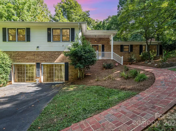 681 Pine Bluff Cir, Kannapolis, NC 28081