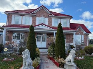 24 Eastway St, Brampton, ON L6S0A4