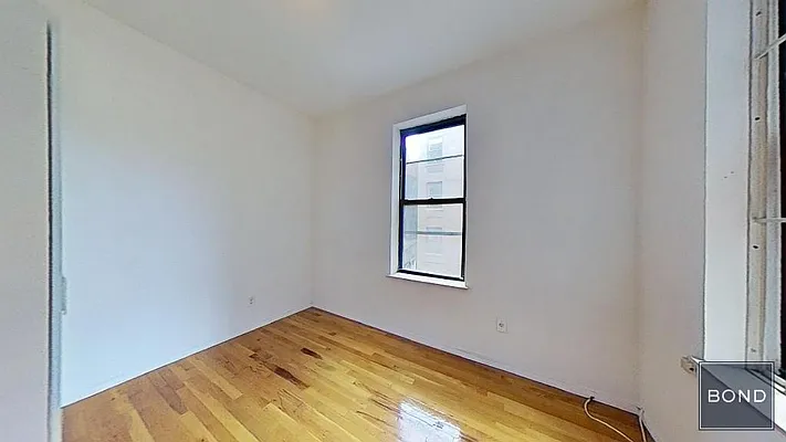 Rented by Bond New York | media 15