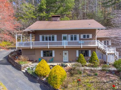 7868 Highlands Rd, Franklin, NC, 28734