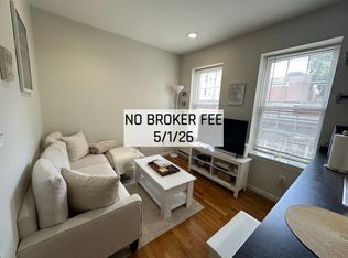 61 Charter St APT 2, Boston, MA 02113